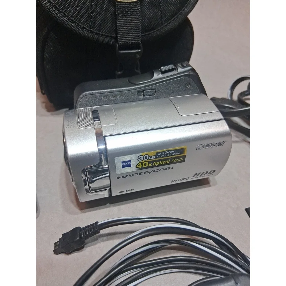 Sony DCR-SR45 Handycam Digital Video Camcorder w/charger Cord, Case And Handle